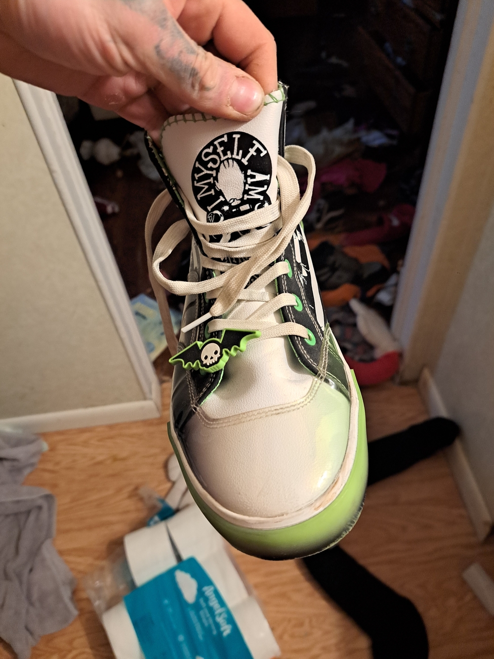 High-Top Beatkejuice Sneakers in Black and Green Stripe - Picture 2 of 2